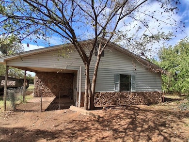 21863 Fishmarket Rd, Tecumseh, OK 74873 - photo 6