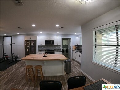 1011 Craig St, Copperas Cove, TX 76522 - photo 3