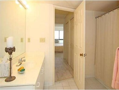 Horizon East unit 809, Watertown, MA 02472 - photo 3