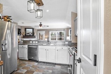 4008 Lone Star Ln, Denton, TX 76210 - photo 5