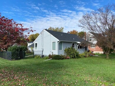 1142 N 15th St, Allentown, PA 18102 - photo 3