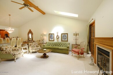 1954 Cross Bend St NE unit 39, Grand Rapids, MI 49505 - photo 3