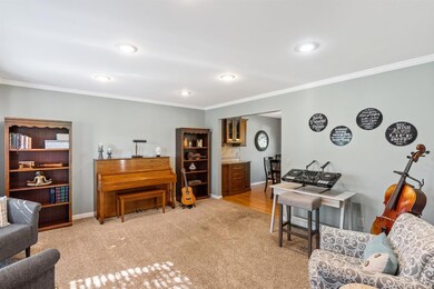 7017 Berry Blossom Ct, Liberty Township, OH 45011 - photo 4