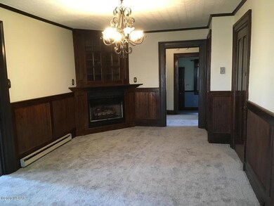 Dining room 1st