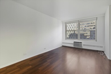 3900 N Lake Shore Dr unit 17G, Chicago, IL 60613 - photo 7