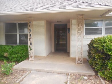 5004 N Utah Ave, Oklahoma City, OK 73112 - photo 4