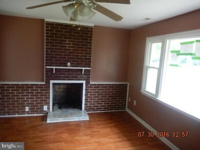 105 E North St, Clayton, NJ 08312 - photo 2