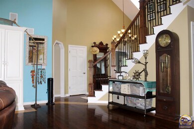 5808 SW Clarion Ln, Topeka, KS 66610 - photo 5