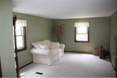 102 Conlyn Ave, Franklin, MA 02038 - photo 7