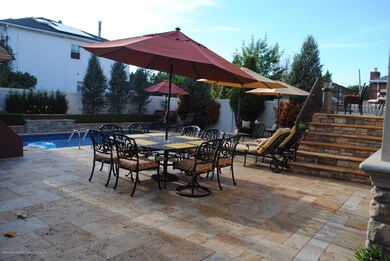 70 Archwood Ave, Staten Island, NY 10312 - photo 6