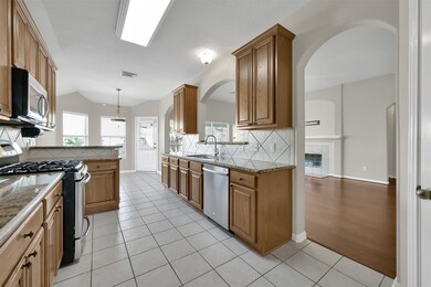 13626 Birch Canyon Ct, Houston, TX 77041 - photo 6