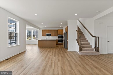 173 Holly Springs Dr, Charles Town, WV 25414 - photo 3