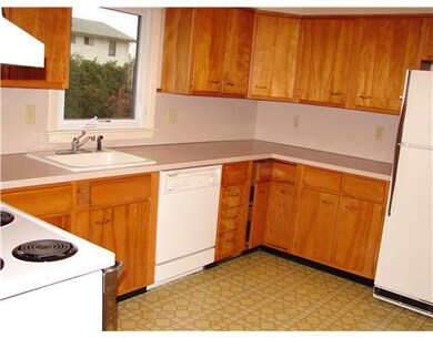 Kitchen. Large kitchen. Fully applianced; dishwash