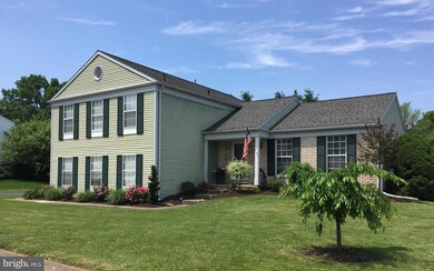 229 Lamp Post Ln, Hershey, PA 17033 - photo 2