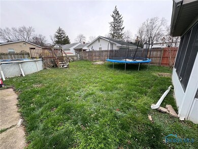 2227 Rood St, Toledo, OH 43613 - photo 6