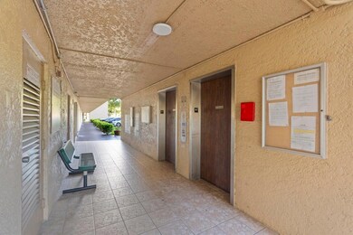 Waters Edge Towers unit 609, Deerfield Beach, FL 33064 - photo 3