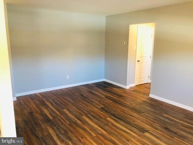 335 E Lancaster Ave unit D14, Downingtown, PA 19335 - photo 5