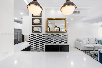 The Seasons Condominiums unit 17C, Fort Lauderdale, FL 33304 - photo 7