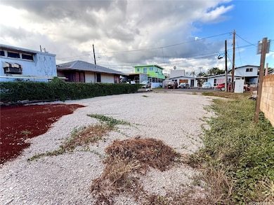 1041 Kama Ln, Honolulu, HI 96817 - photo 2