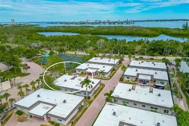 1900 Benjamin Franklin Dr unit V12, Sarasota, FL 34236 - photo 4