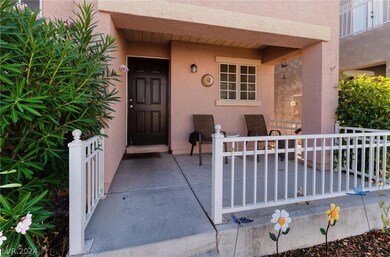 7365 Aquifer St, Las Vegas, NV 89139 - photo 4