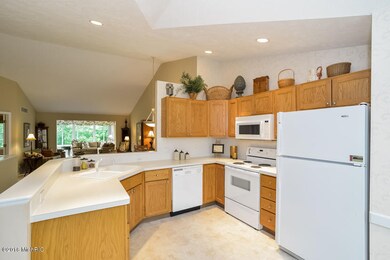 2371 Whimbrel Ct NE unit 44, Grand Rapids, MI 49505 - photo 7