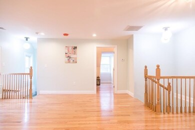 11 1/2 Mason St unit 3, Salem, MA 01970 - photo 4