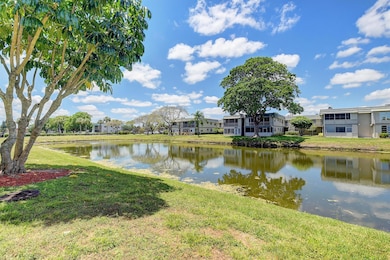 318 Monaco G unit G, Delray Beach, FL 33446 - photo 3