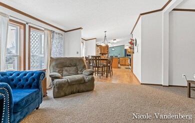 7574OrchardCircle16Lores