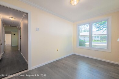 Front Den/Sunroom
