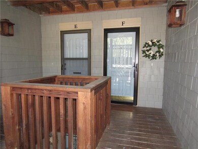 Entry landing (2)