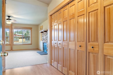 300 Cascadian Ct unit 15, Winthrop, WA 98862 - photo 5
