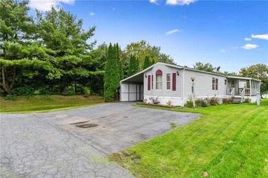 201 Goldenrod Ct, Bath, PA 18014 - photo 3