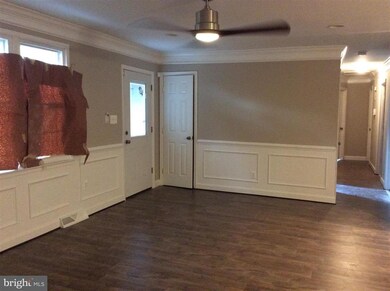 8912 Pinehurst Dr, Fort Washington, MD 20744 - photo 5