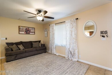 4051 W Laurel Ln, Phoenix, AZ 85029 - photo 3