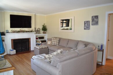 49 Swaggertown Rd, Schenectady, NY 12302 - photo 4