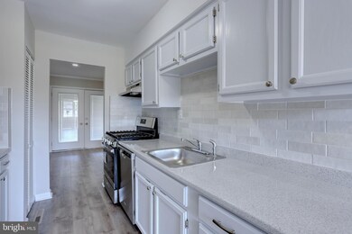 5649 Selford Rd, Halethorpe, MD 21227 - photo 7