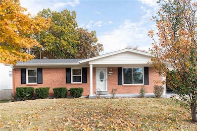 210 San Jose Ct, O Fallon, MO 63366 - photo 2