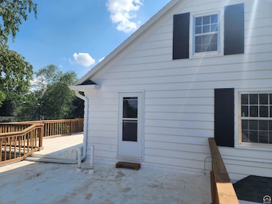 807 SW Terrace Ave, Topeka, KS 66611 - photo 2