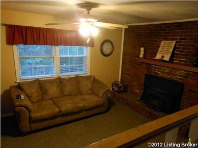 5415 Oakcreek Ln, Louisville, KY 40291 - photo 6