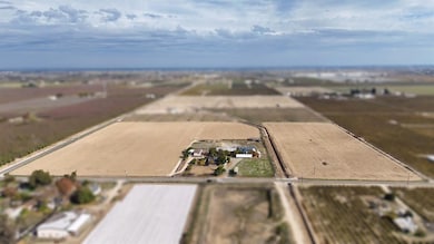 8124 S Cherry Ave, Fresno, CA 93725 - photo 2