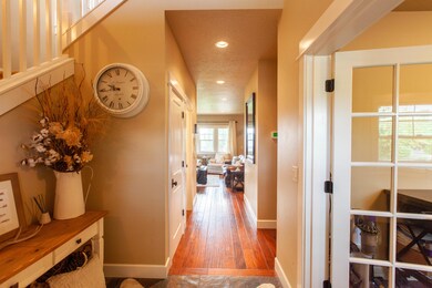 836 NW Rimrock Dr, Redmond, OR 97756 - photo 6