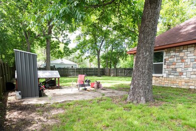 1019 Pine St, Bonham, TX 75418 - photo 6