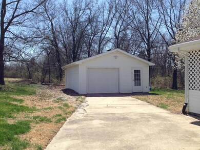 Detached Garage