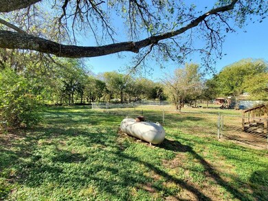 4901 Barton Rd, Joshua, TX 76058 - photo 2