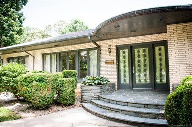 1014 E Broad St, Statesville, NC 28677 - photo 3