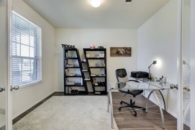 4711 Windmill Run Dr, Houston, TX 77069 - photo 2