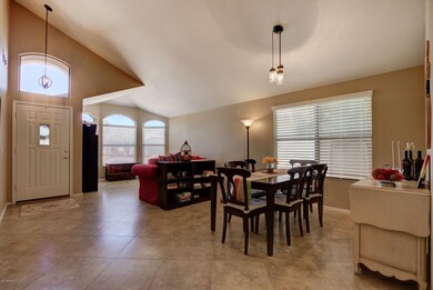 621 E Devon Dr-6