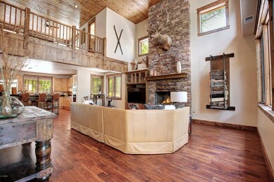 3540DocRaymondInteriors (2)