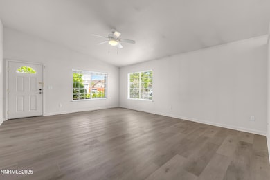 DesertLake17330-007